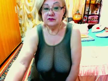 ellyhot53