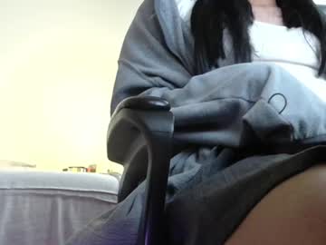 skirtsnkneesocks