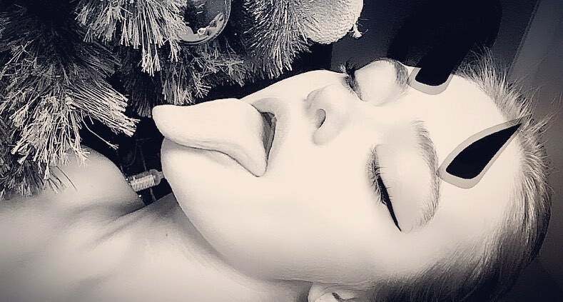 Young Milf with long tongue shows you where to cum — 37