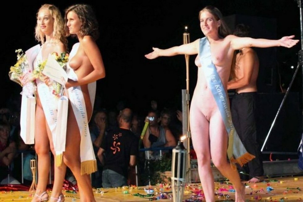 Koversada Nude Dancing in Public | Beauty Contest — 40